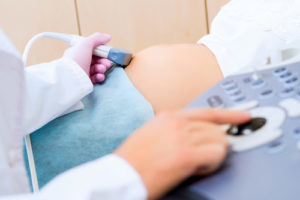 УЗИ во время ведения беременности после ЭКО